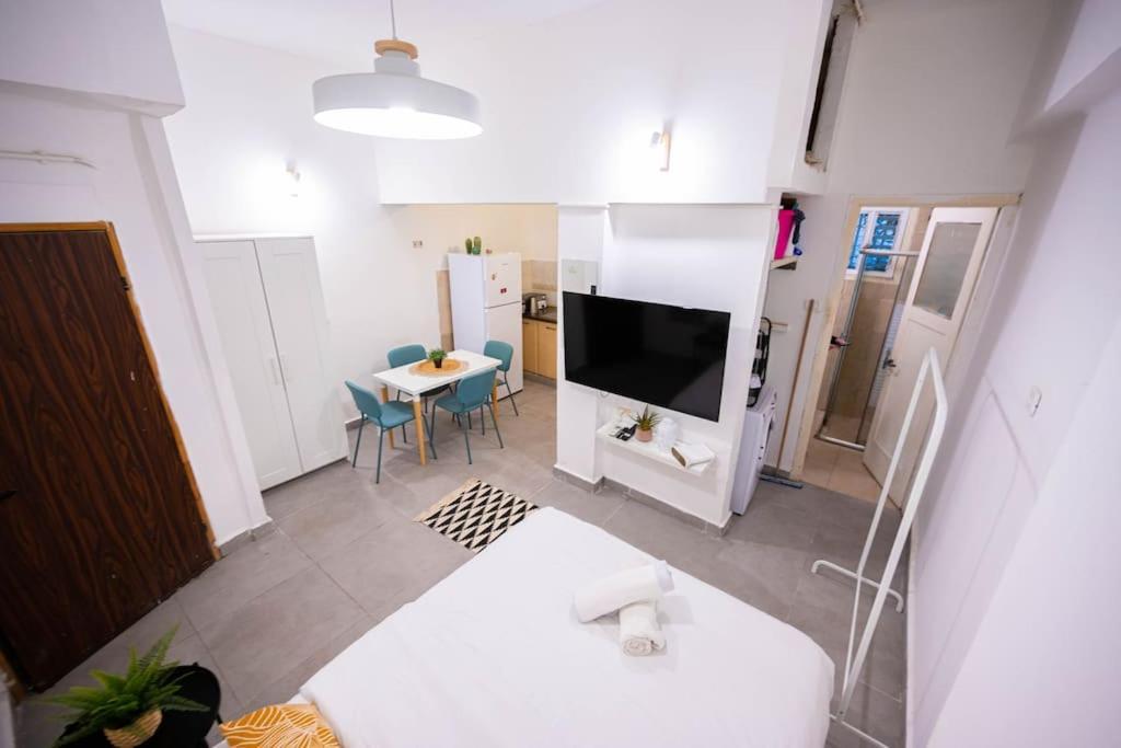 Studio Apartment In Ben Yehuda Cozy And Convinent Tel Aviv Exterior foto